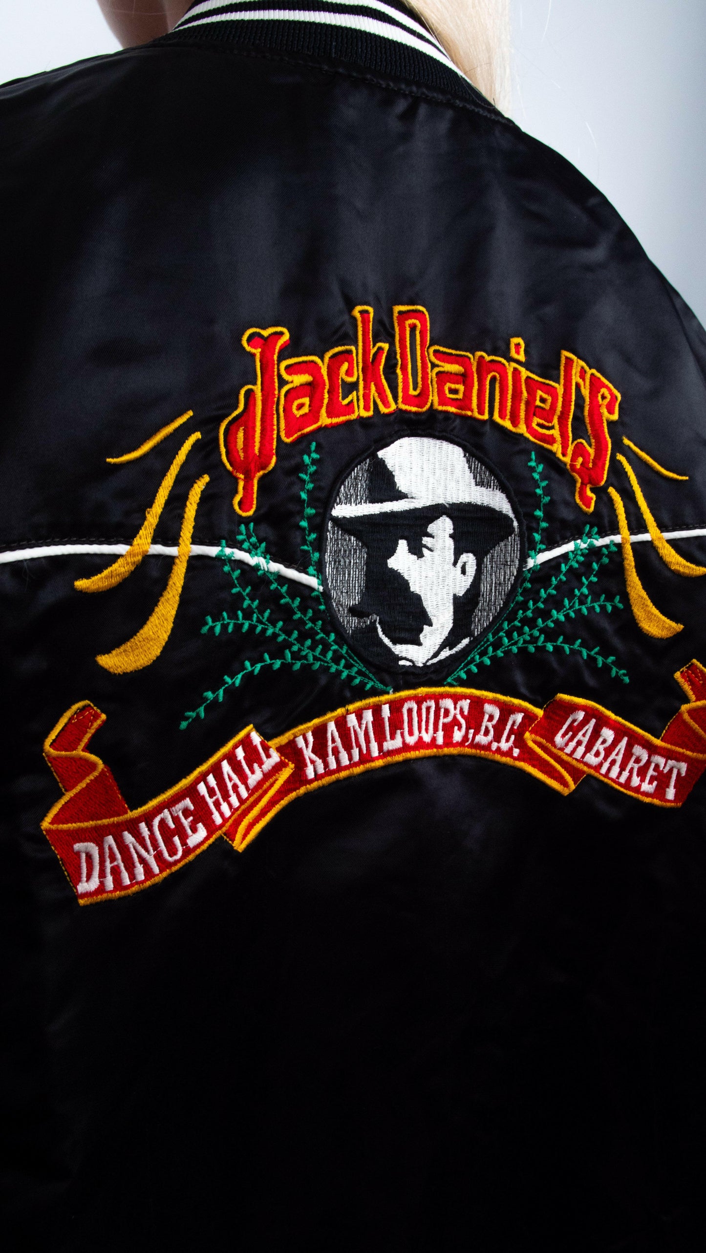 Jacket Jackpot - vintage wardrobe collective